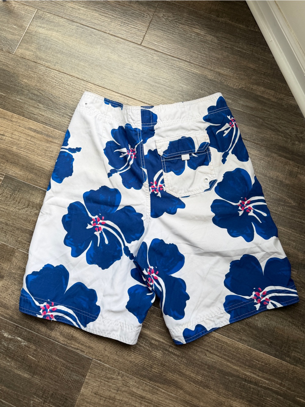 Abercrombie & Fitch blue hibiscus flower swim shorts size M #summer #beachwear - Picture 4 of 4